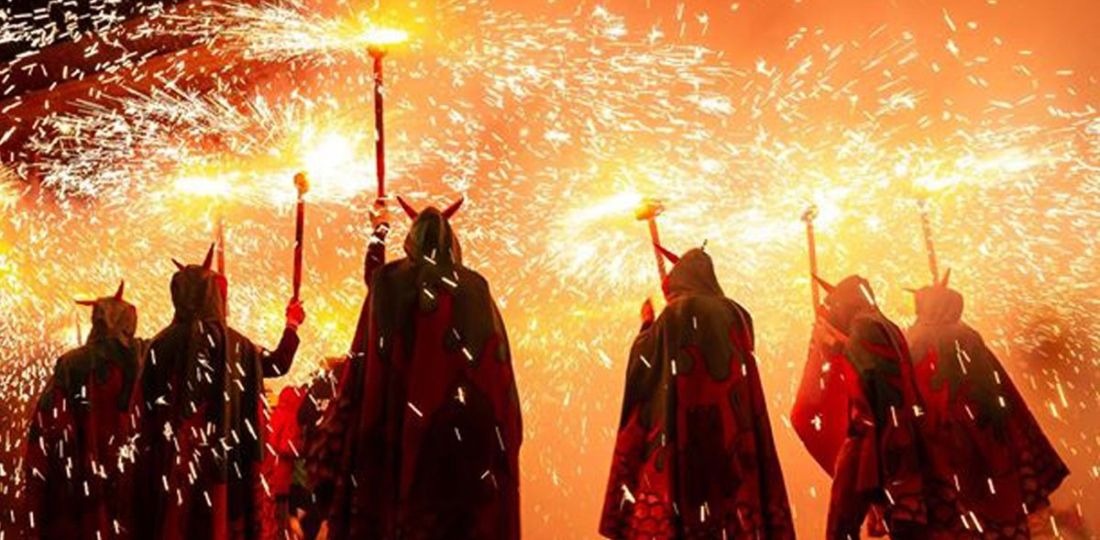 Encesa del Ball de Diables de Ribes Colla Jove